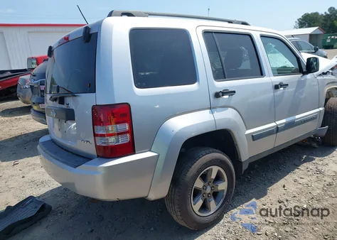 2008 Jeep Liberty Sport z USA, uszkodzony, nr VIN 1J8GP28K88W134638